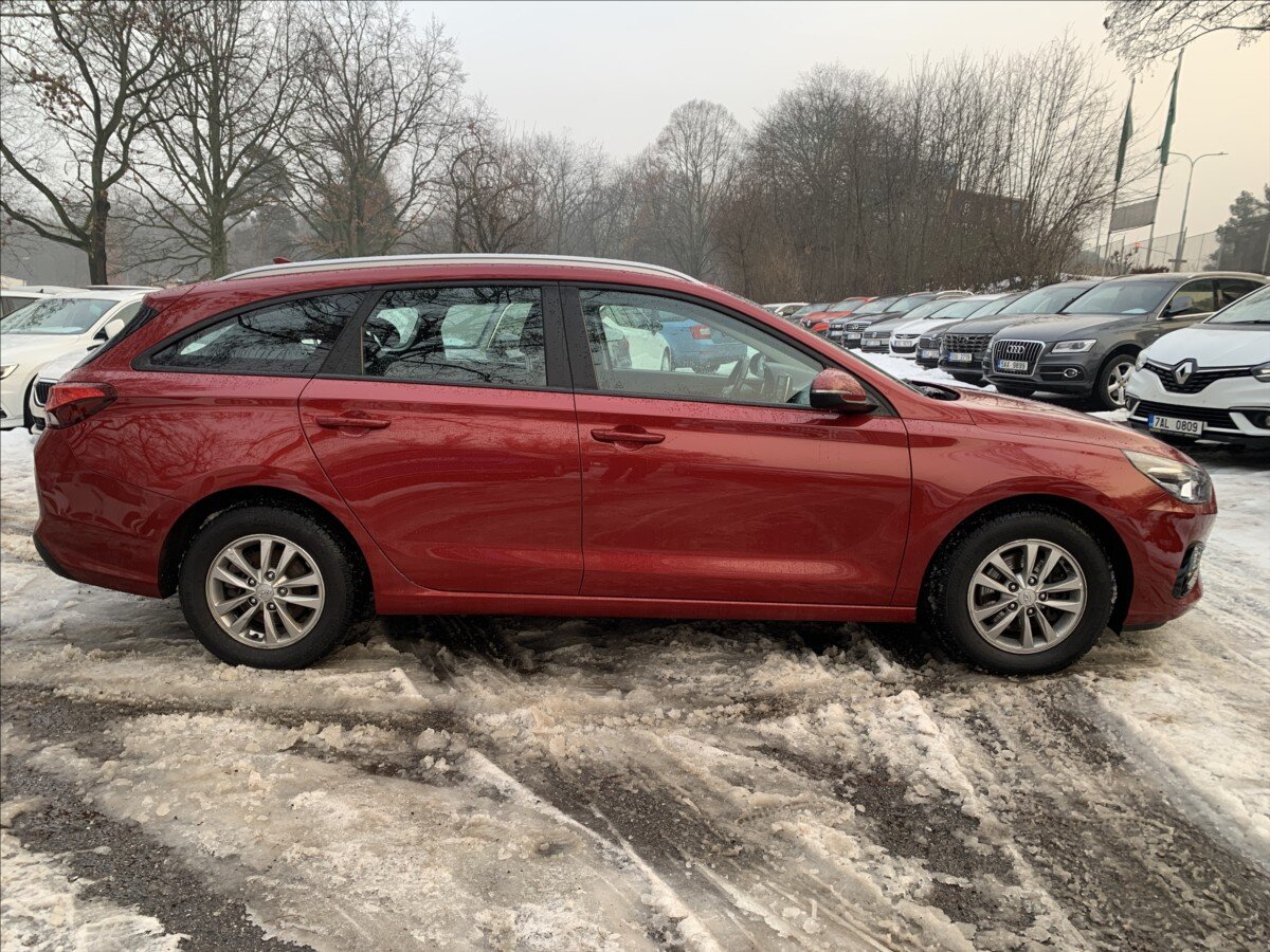 Hyundai i30 Kombi 998,0 88 kw