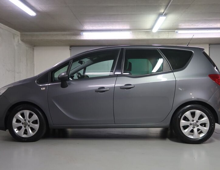 Opel Meriva MPV 1,4 l 88 kw
