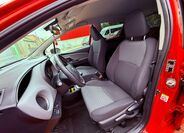 Toyota Yaris 13