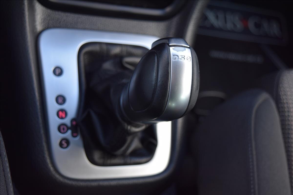 Volkswagen Sharan MPV 2,0 l 103 kw