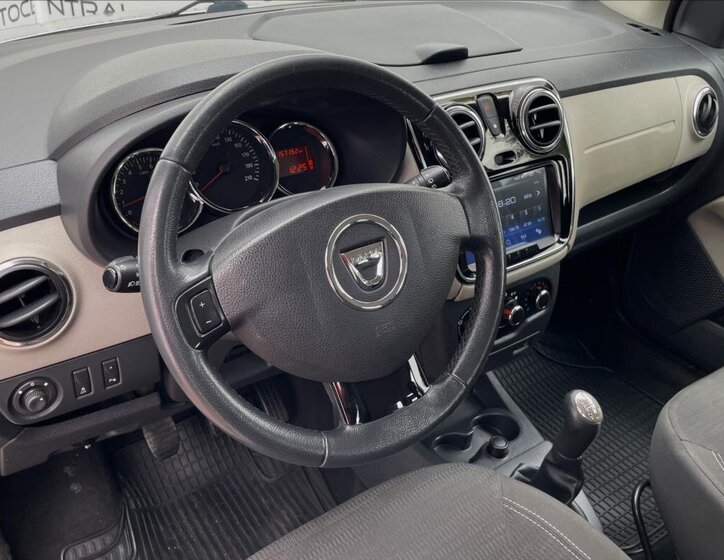 Dacia Lodgy MPV 1,5 l 66 kw
