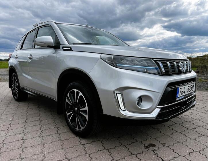Suzuki Vitara 5