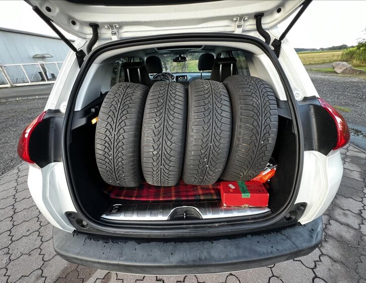 Peugeot 2008 SUV / Terénní 1,6 l 84 kw