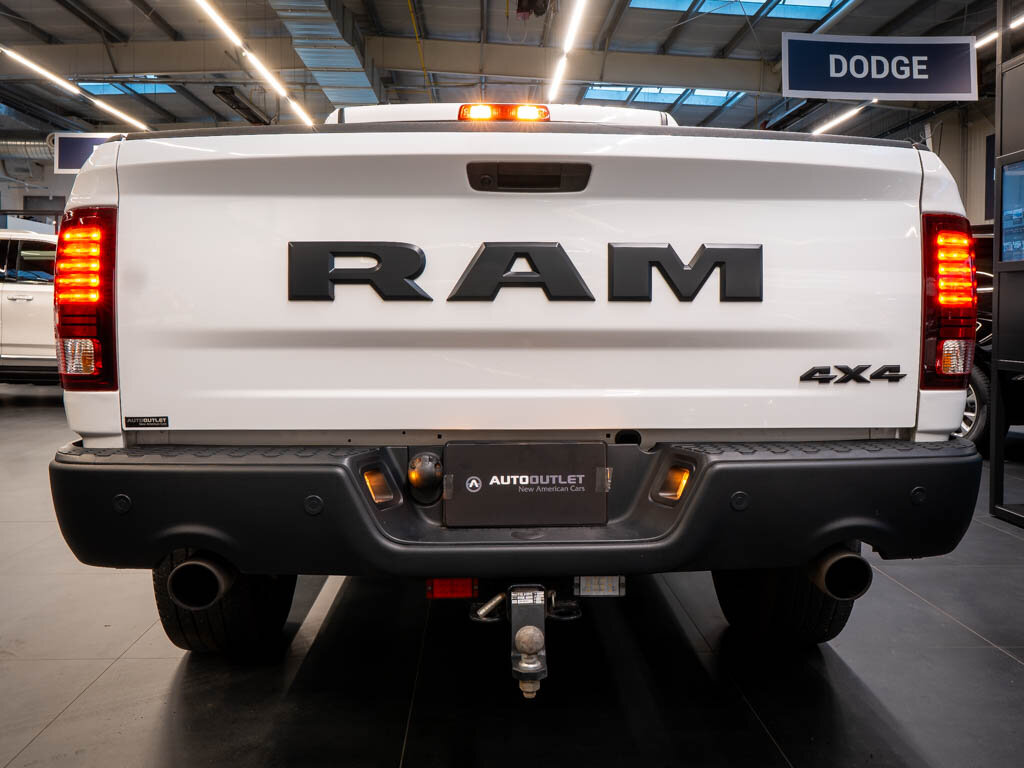 Dodge RAM Pick-up 5,7 l 291 kw