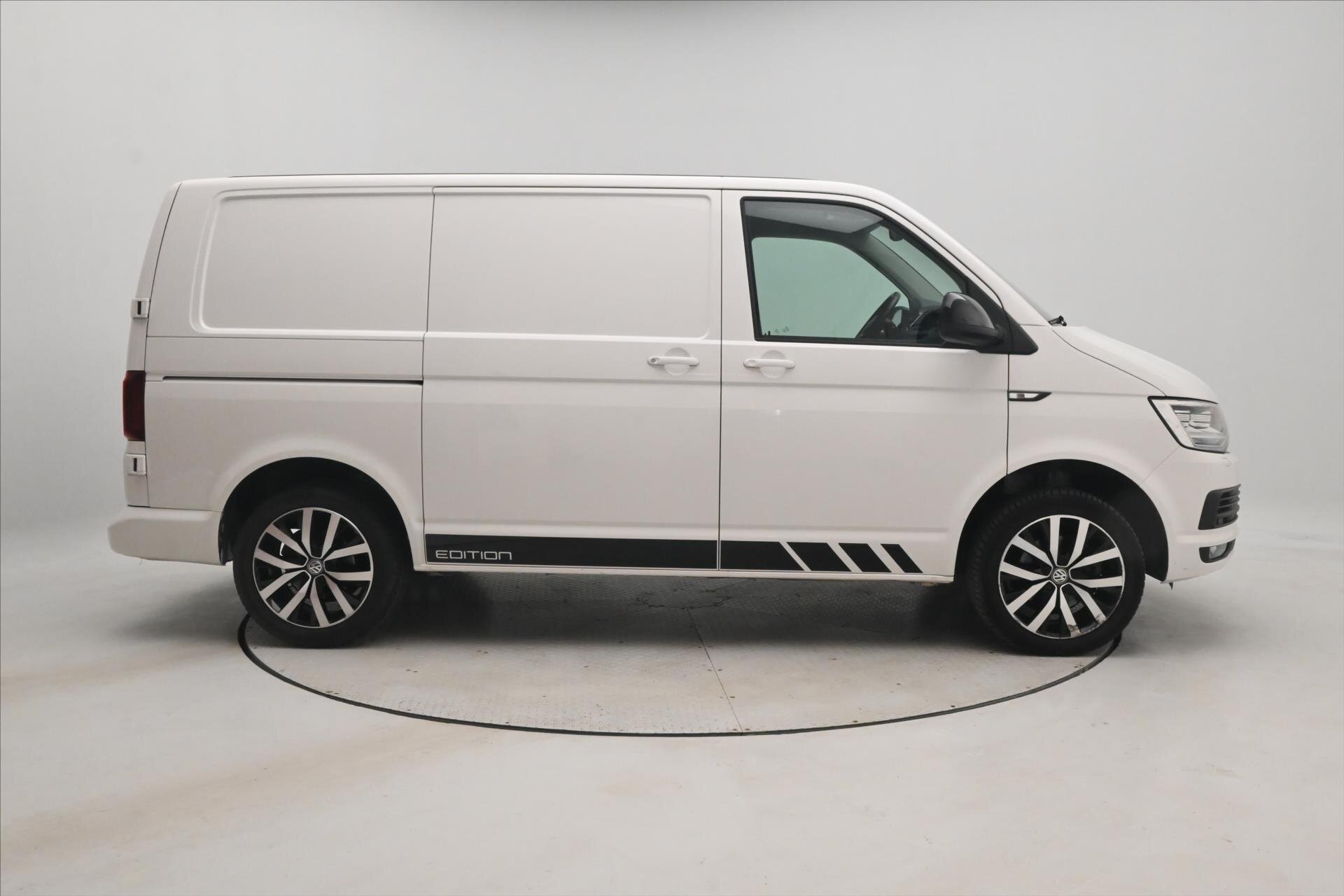 Volkswagen Transporter Skříň 2,0 l 110 kw