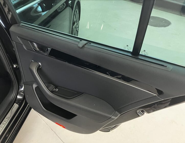 Škoda Superb Kombi 2,0 l 147 kw