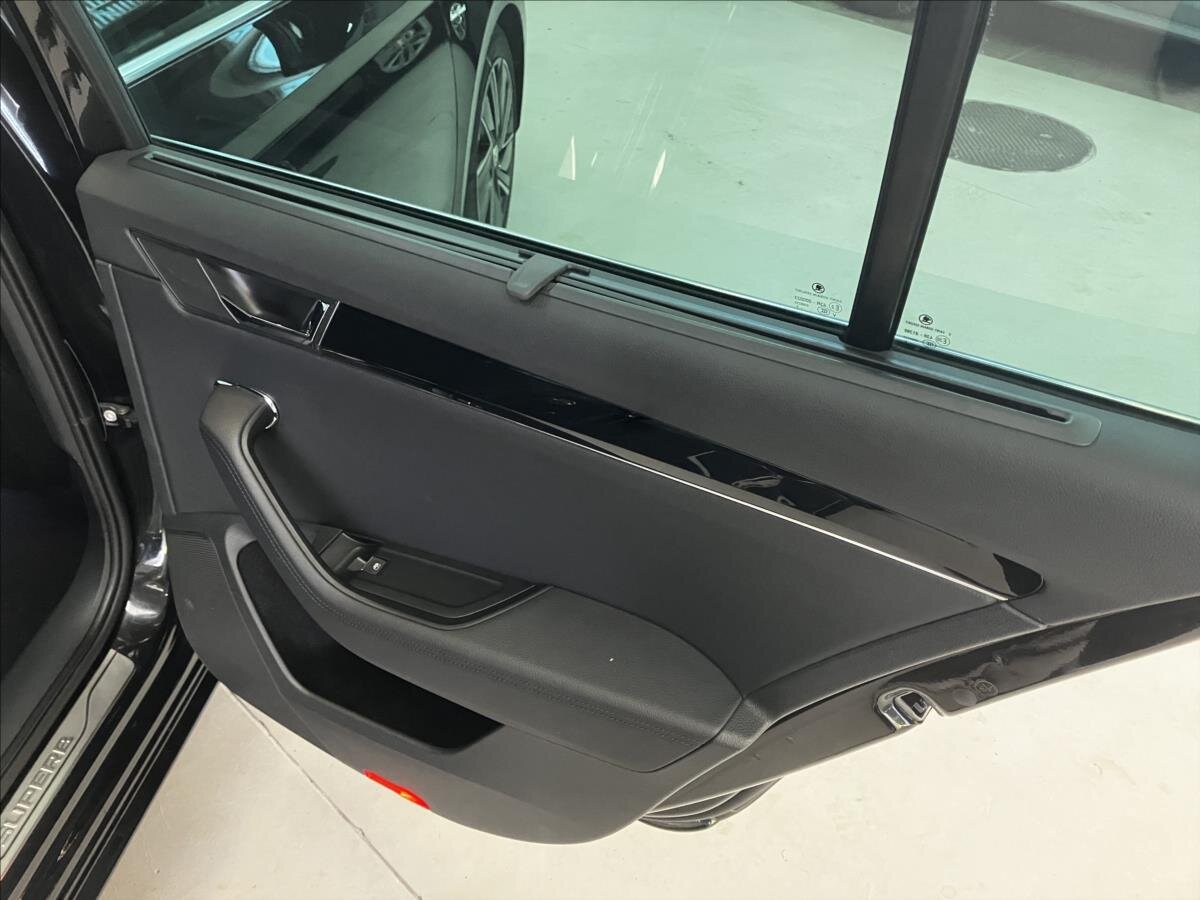 Škoda Superb Kombi 2,0 l 147 kw