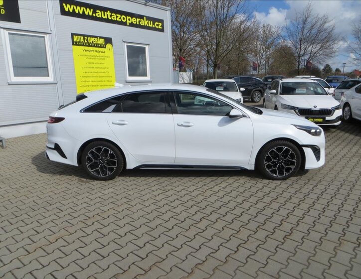 KIA ProCeed Kombi 1,5 l 117 kw