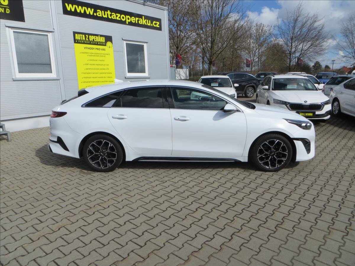 KIA ProCeed Kombi 1,5 l 117 kw