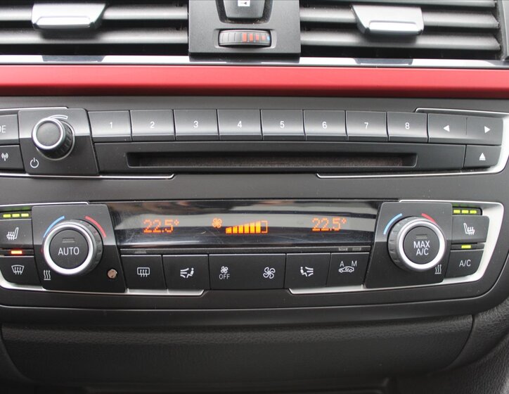 BMW Řada 3 Kombi 3,0 l 190 kw