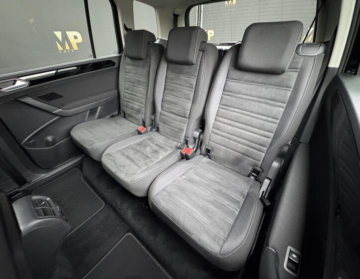 Volkswagen Touran 17