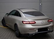 Mercedes-Benz Třídy E 8