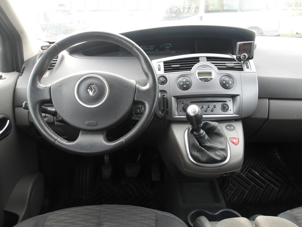 Renault Scénic Kombi 1,5 l 76 kw