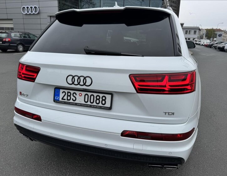 Audi SQ7 SUV / Terénní 4,0 l 320 kw