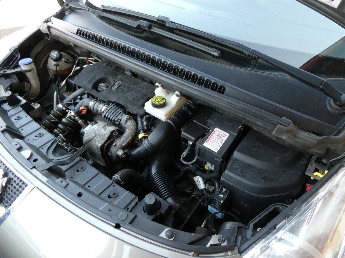 Peugeot 3008 SUV / Terénní 1,6 l 82 kw