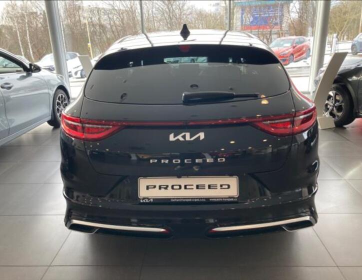 KIA ProCeed 14
