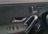 Mercedes-Benz CLA 12