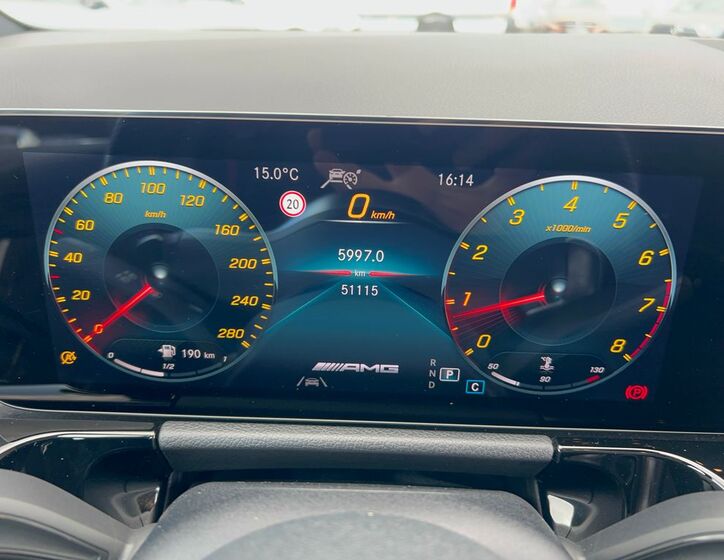 Mercedes-Benz GLA 17