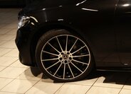 Mercedes-Benz Třídy E 27