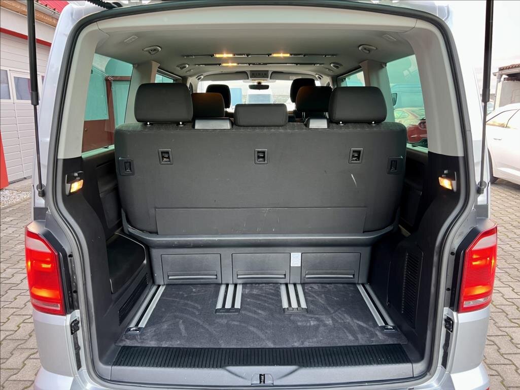 Volkswagen Multivan VAN / Minibus 2,0 l 150 kw