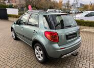 Suzuki SX4 4