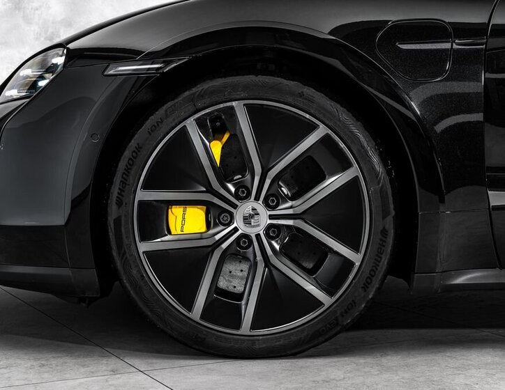 Porsche Taycan Kombi 0,0 640 kw