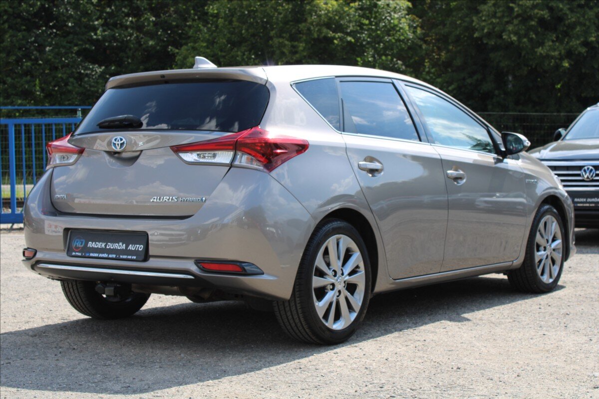 Toyota Auris Hatchback 1,8 l 73 kw