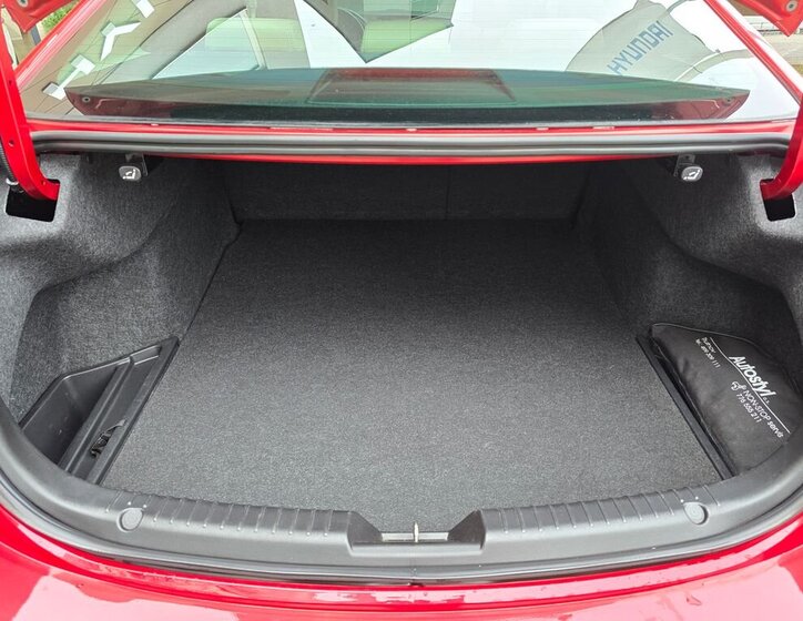 Mazda 6 Sedan 2,5 l 141 kw