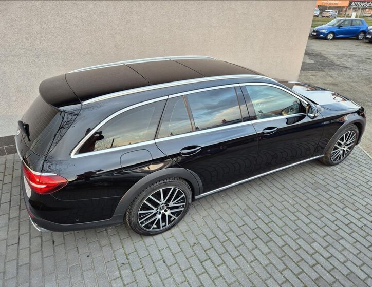 Mercedes-Benz Třídy E Kombi 2,9 l 243 kw