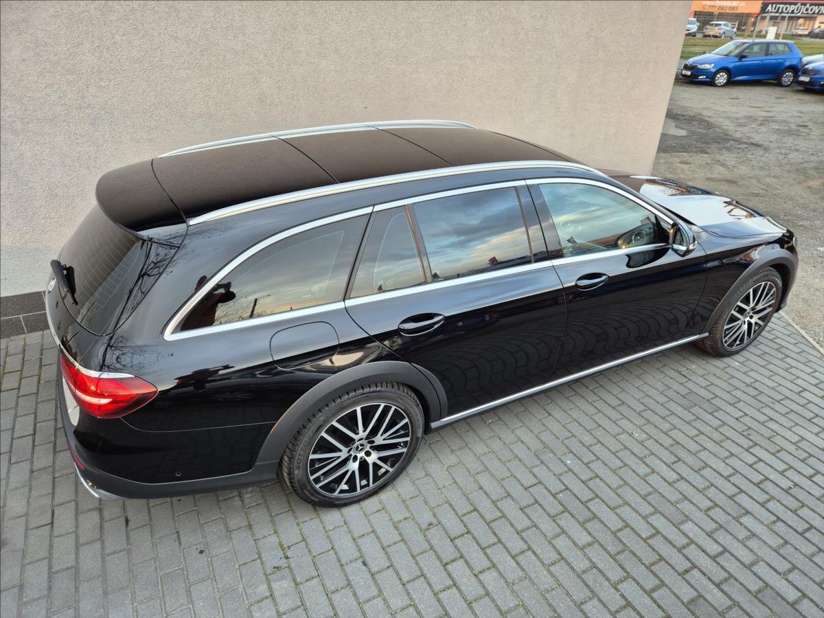 Mercedes-Benz Třídy E Kombi 2,9 l 243 kw