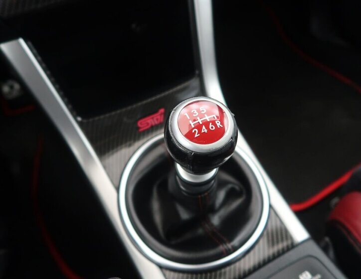 Subaru WRX STI Sedan / Limuzína 2,5 l 221 kw