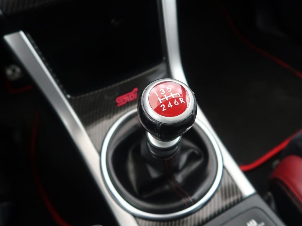 Subaru WRX STI Sedan / Limuzína 2,5 l 221 kw