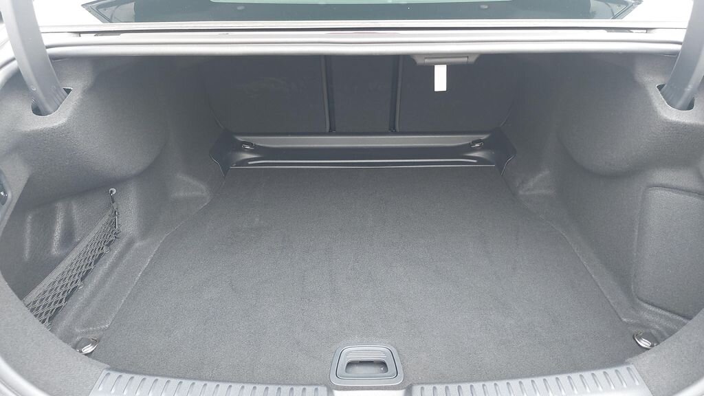 Mercedes-Benz Třídy E Sedan / Limuzína 2,0 l 145 kw