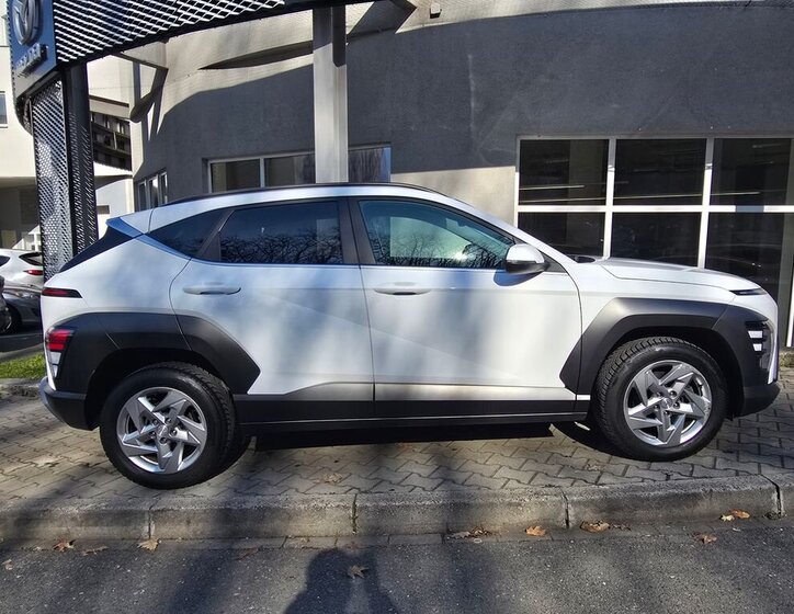 Hyundai Kona SUV / Terénní 1,6 l 145 kw