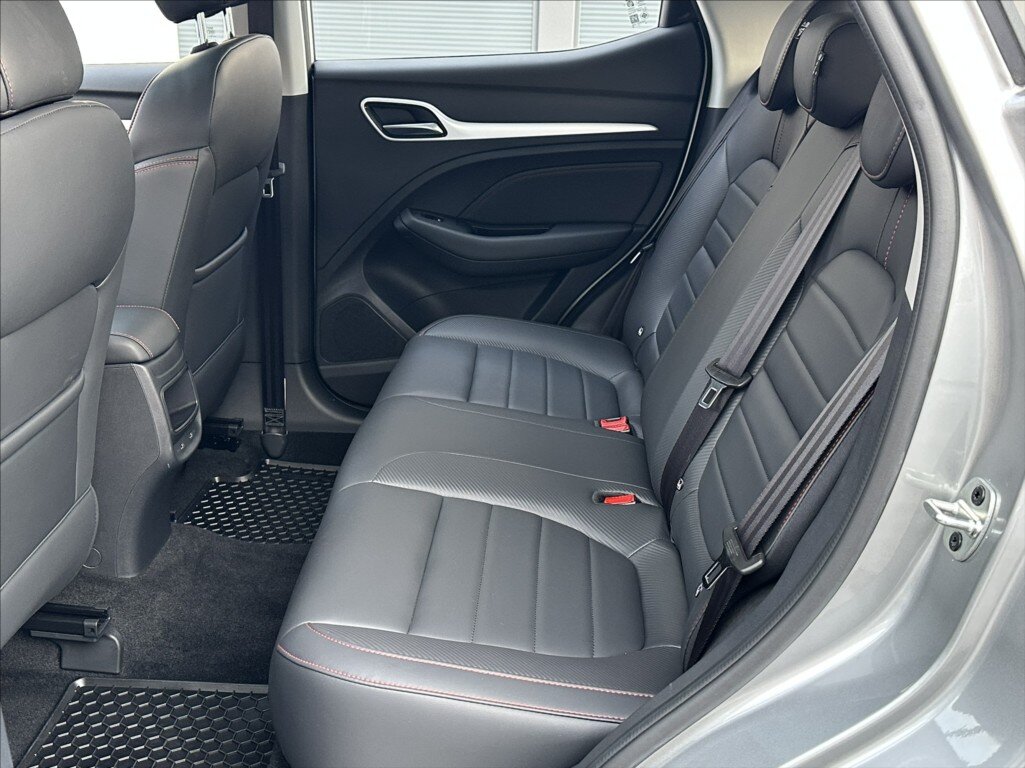 MG ZS SUV / Terénní 999,0 82 kw