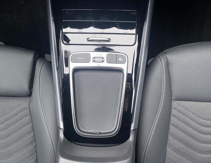 Mercedes-Benz Třídy B Hatchback 1,3 l 120 kw