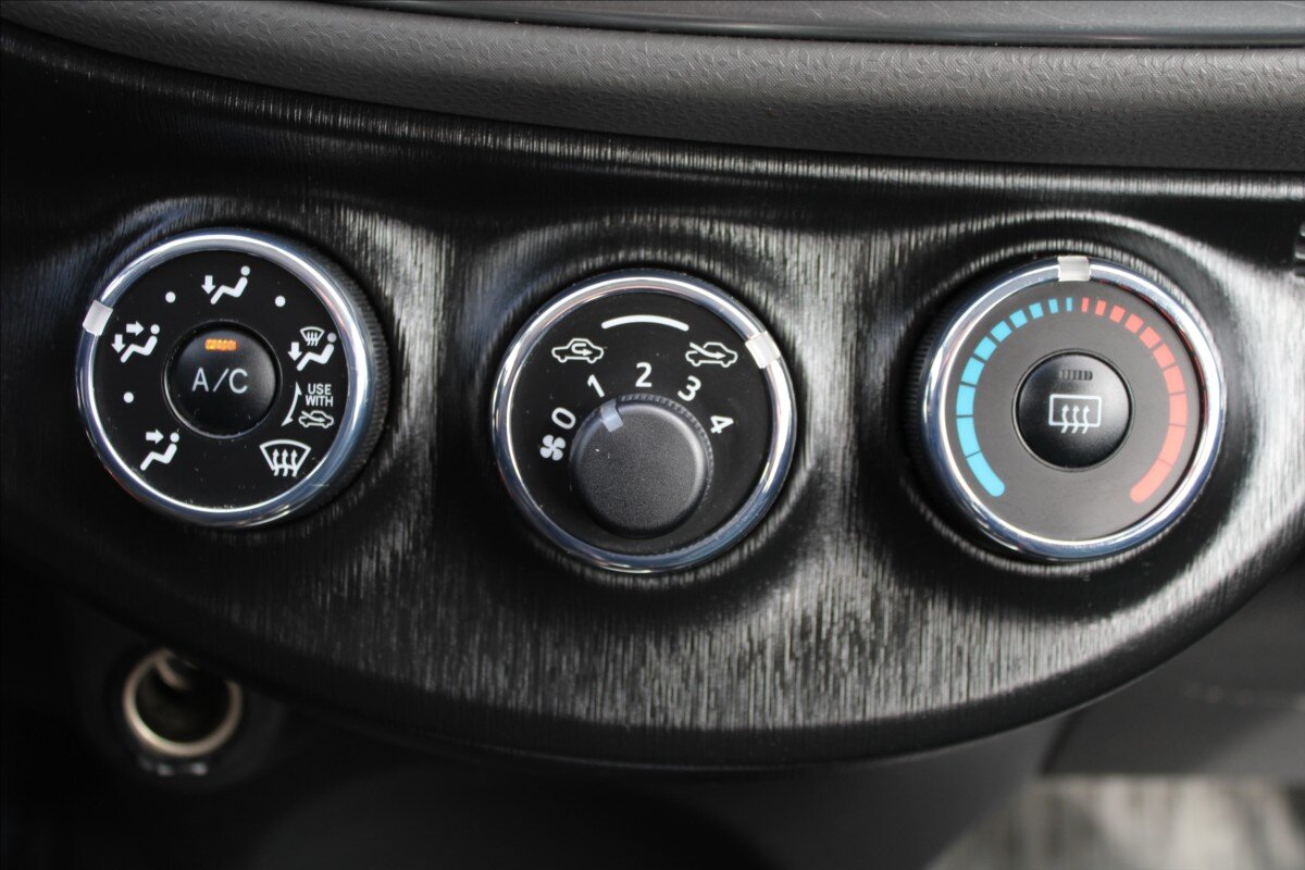 Toyota Yaris Hatchback 998,0 51 kw