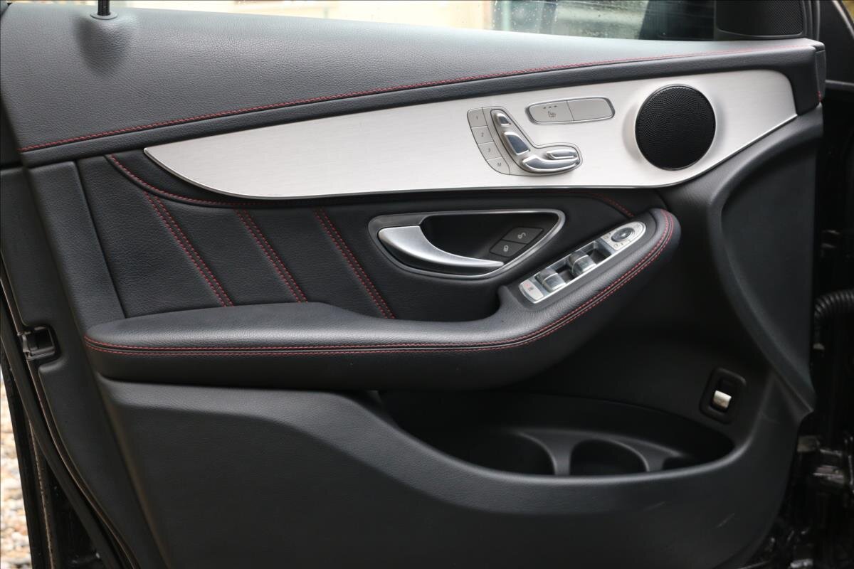 Mercedes-Benz GLC SUV / Terénní 3,0 l 270 kw