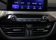 Ford Kuga SUV 1,5 l 88 kw