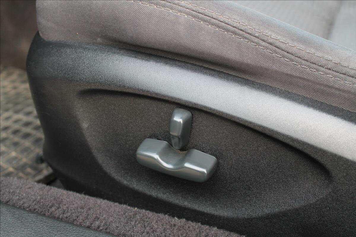 Subaru Legacy Kombi 2,0 l 121 kw