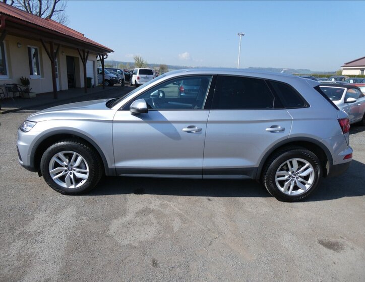 Audi Q5 SUV / Terénní 2,0 l 120 kw