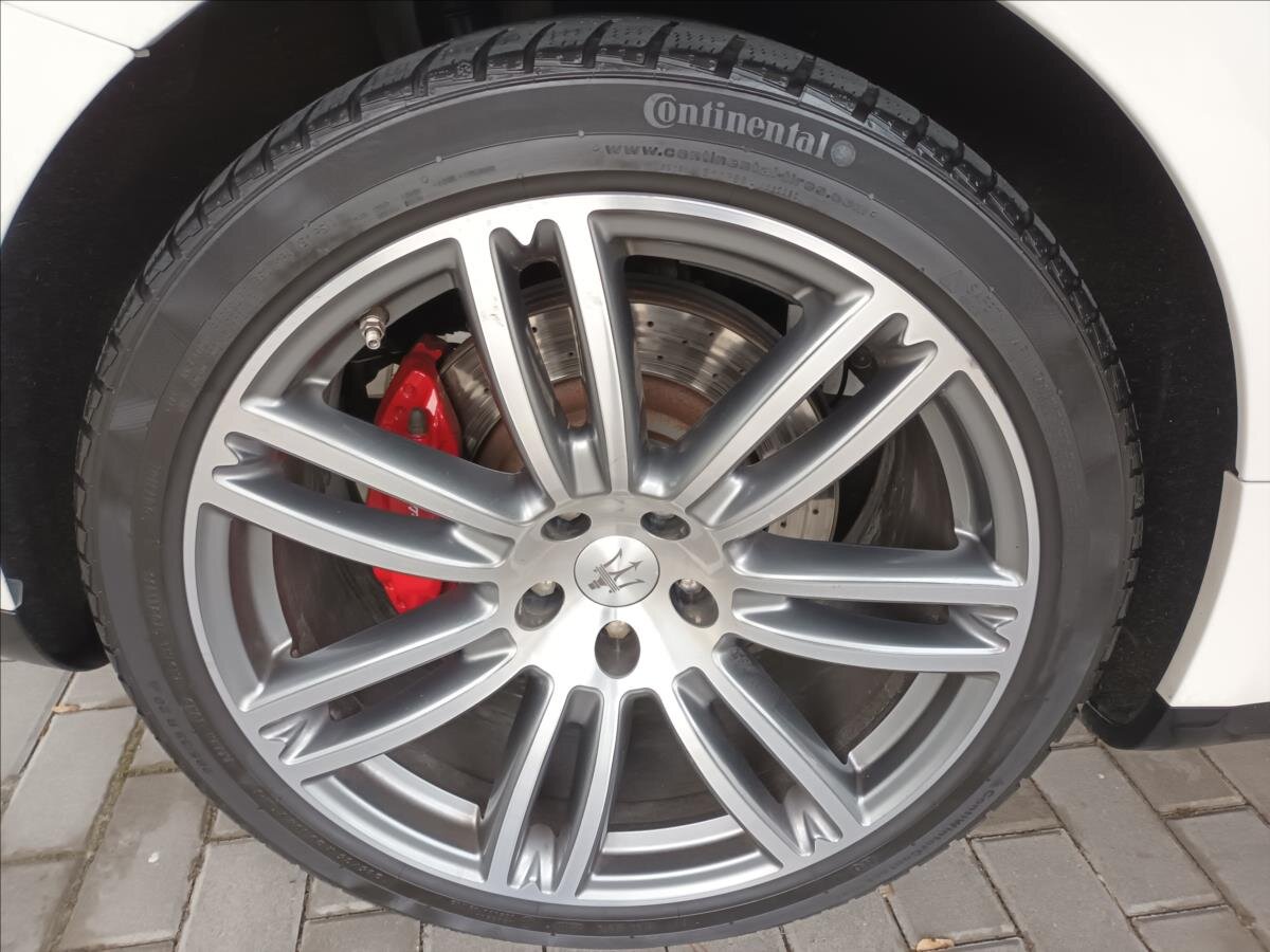 Maserati Ghibli Sedan 3,0 l 243 kw