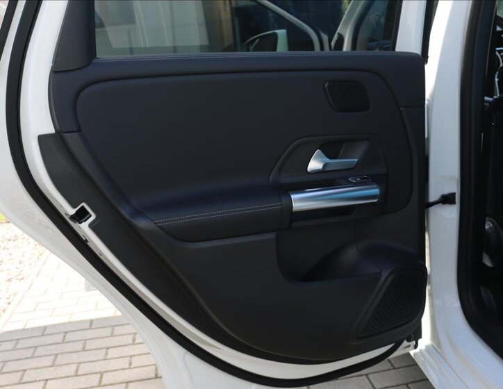 Mercedes-Benz Třídy B Kombi 1,3 l 100 kw