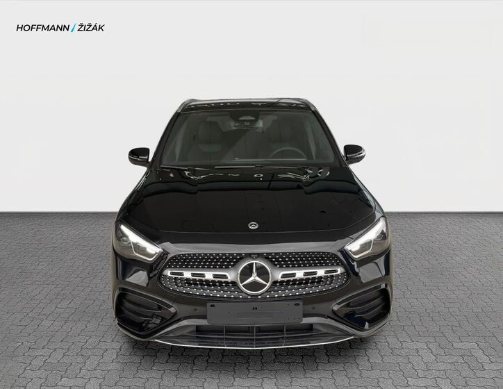 Mercedes-Benz GLA 2
