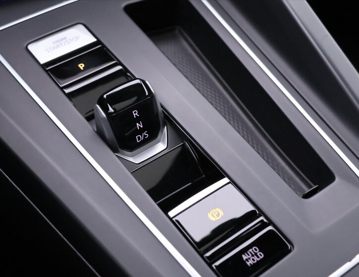 Volkswagen Golf Kombi 2,0 l 110 kw