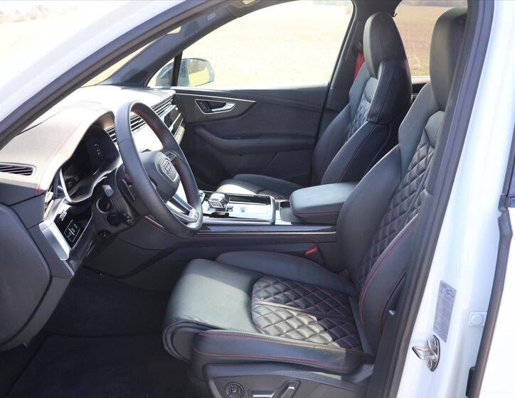 Audi SQ7 SUV / Terénní 4,0 l 373 kw