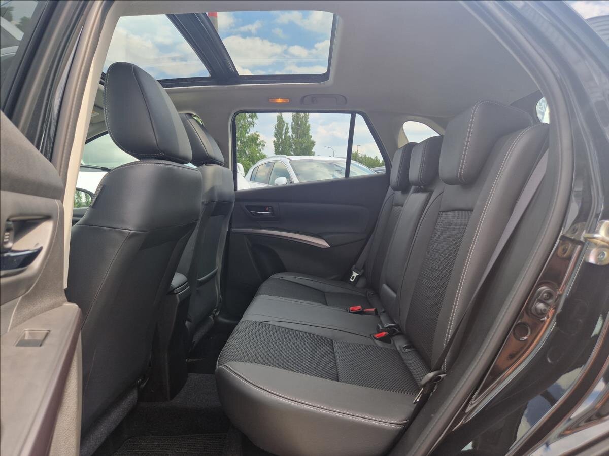 Suzuki S-Cross SUV 1,4 l 95 kw