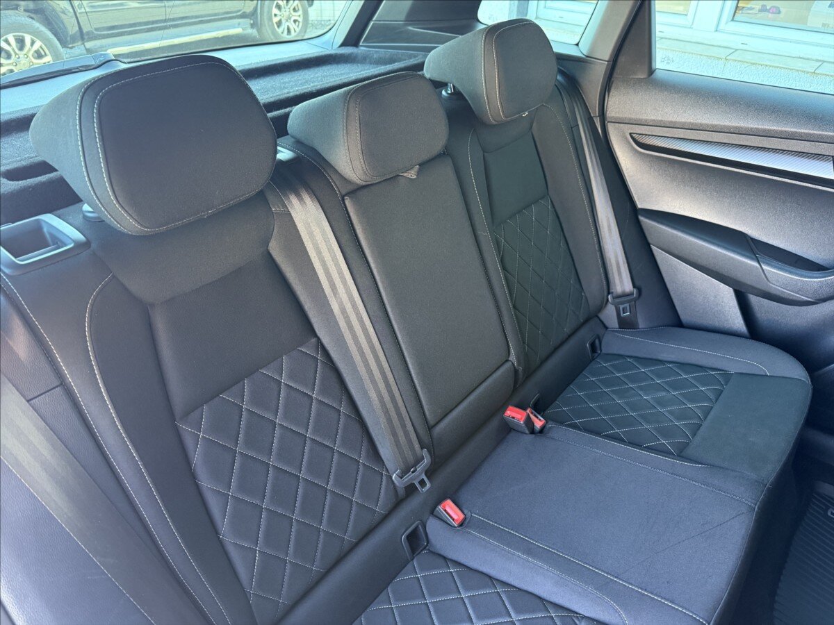 Škoda Karoq SUV / Terénní 2,0 l 140 kw