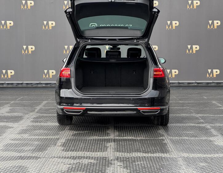 Volkswagen Passat 10