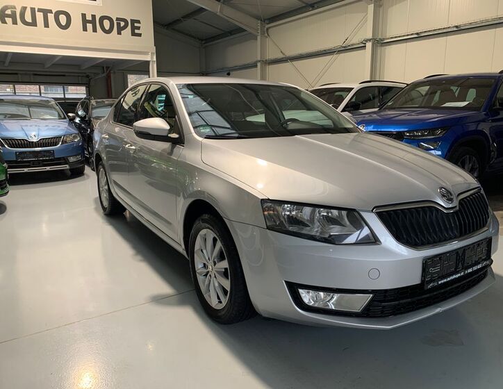 Škoda Octavia 1